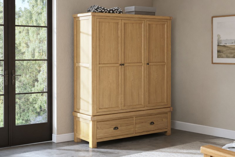 Normandy Chunky Country Oak Triple Wardrobe Normandy Chunky Country Oak Triple Wardrobe