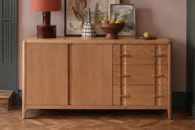 G Plan Maddison Oak Wide Sideboard G Plan Maddison Oak Wide Sideboard