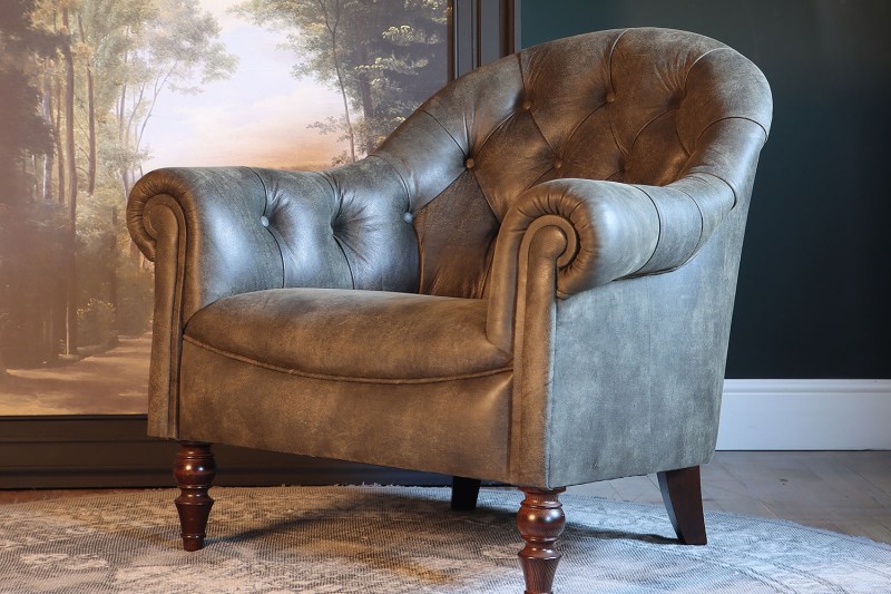 Tetrad Heritage Beaton Buttoned Chair Tetrad Heritage Beaton Buttoned Chair