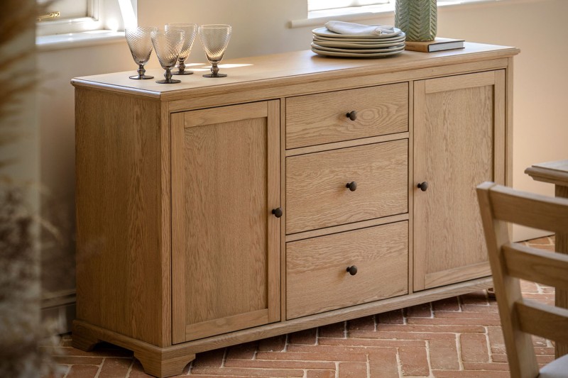 Gallery Direct Malvern Natural Oak 3 Drawer Large Sideboard Gallery Direct Malvern Natural Oak 3 Drawer Large Sideboard
