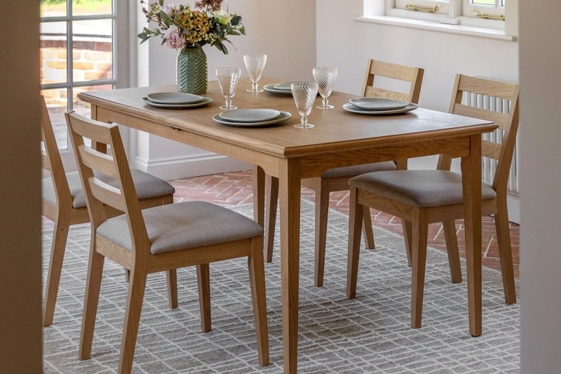 Gallery Direct Malvern Natural Oak Extending 150-200cm Dining Table Gallery Direct Malvern Natural Oak Extending 150-200cm Dining Table