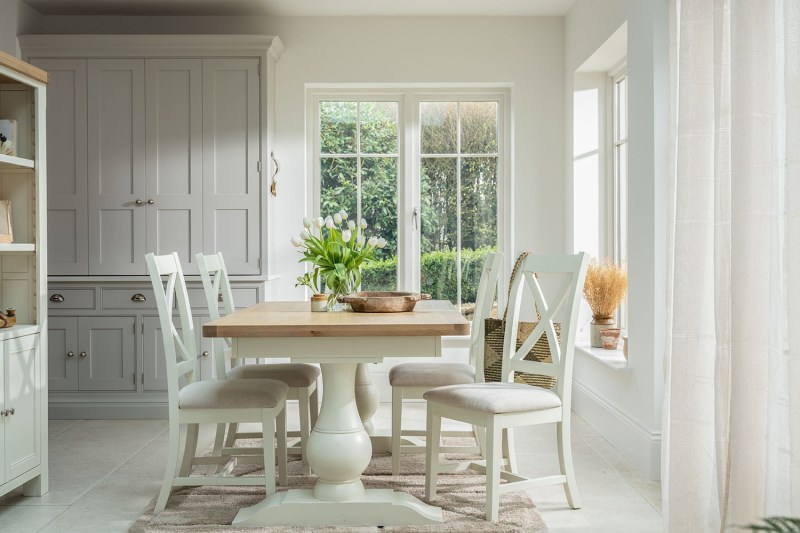 Burford Painted Oak 160-200cm Ext Pedestal Dining Table Set + 4 X-Back Chairs Burford Painted Oak 160-200cm Ext Pedestal Dining Table Set + 4 X-Back Chairs