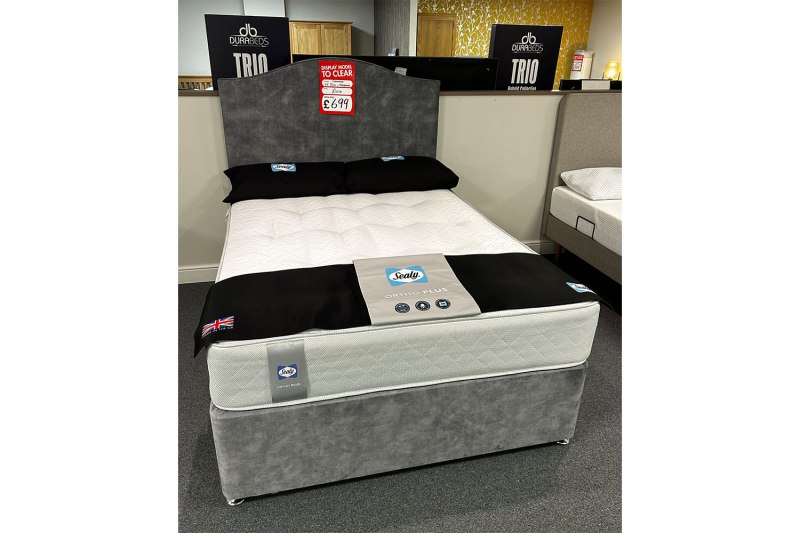 19.05.26 - Sealy Divan bed Set Inc Headboard 19.05.26 - Sealy Divan bed Set Inc Headboard