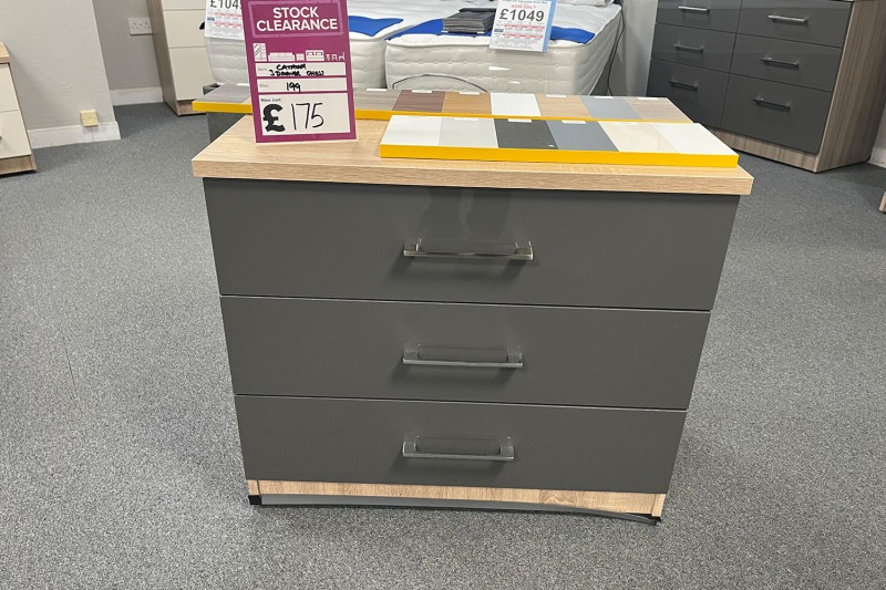 19.05.26 - Catania 3 Drawer Chest Grey 19.05.26 - Catania 3 Drawer Chest Grey