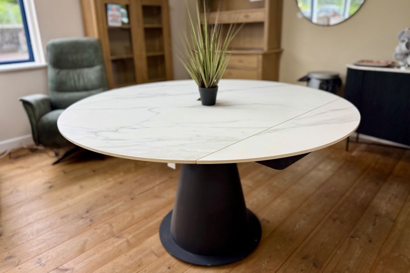 Ex-Display Liskeard - Sarsen Round Extending Dining Table Ex-Display Liskeard - Sarsen Round Extending Dining Table