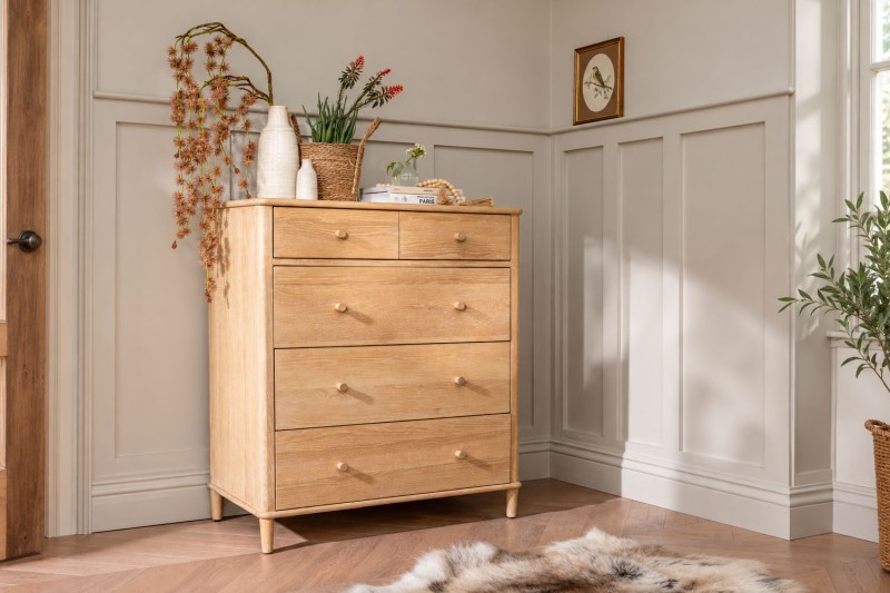 Willow Solid Oak Nordic 5 Drawer Chest of Drawers Willow Solid Oak Nordic 5 Drawer Chest of Drawers