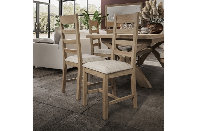 Kettle Interiors Smoked Oak Slatted Dining Chair in Natural Check