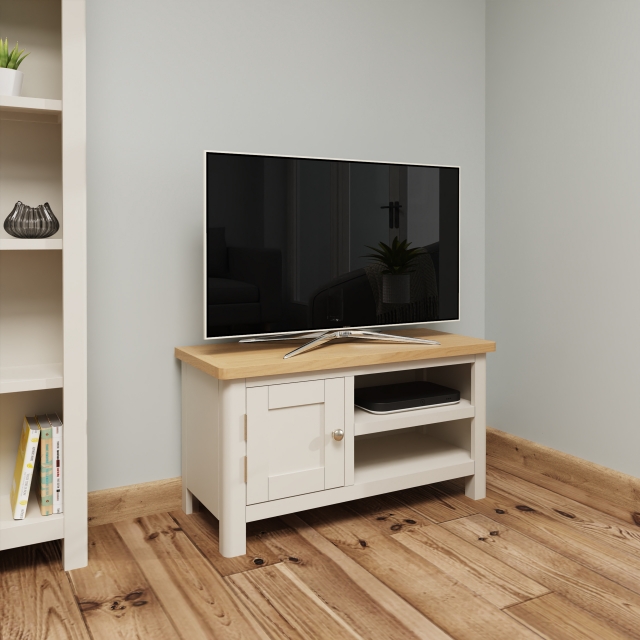Kettle Interiors Oak City - Dorset Oak 90cm Small TV Unit For Screens Up To 42
