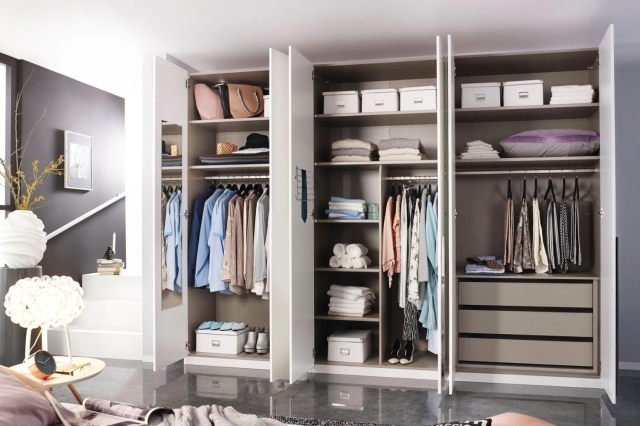 Wardrobe inside drawers discount