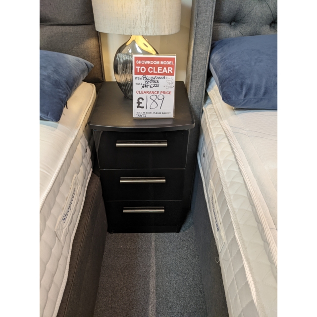 Store Clearance Items Belgravia 3 Drawer Bedside