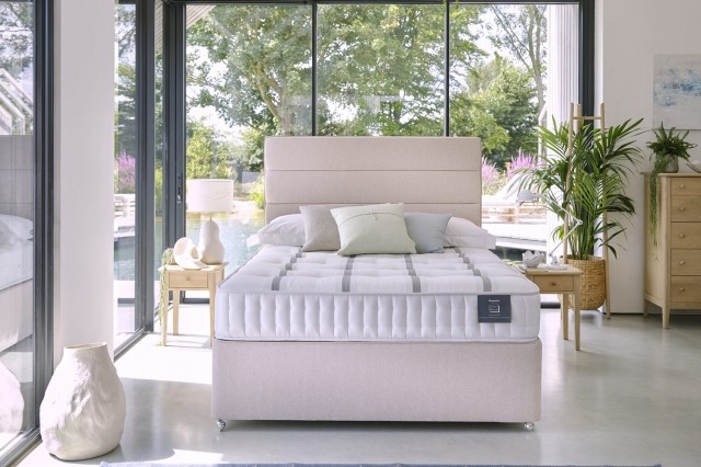 Sleepeezee Ortho Bronze 1000 Divan Bed Sleepeezee Ortho Bronze 1000 Divan Bed