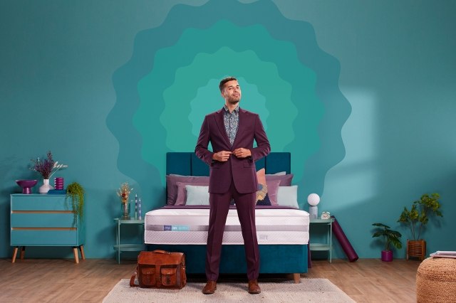 Silentnight Lift Rejuvenate 1600 Latex Premium Slimline Divan Bed Silentnight Lift Rejuvenate 1600 Latex Premium Slimline Divan Bed